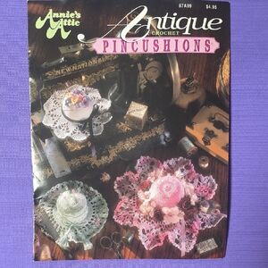 Annie's Attic Antique Crochet Pincushions Booklet